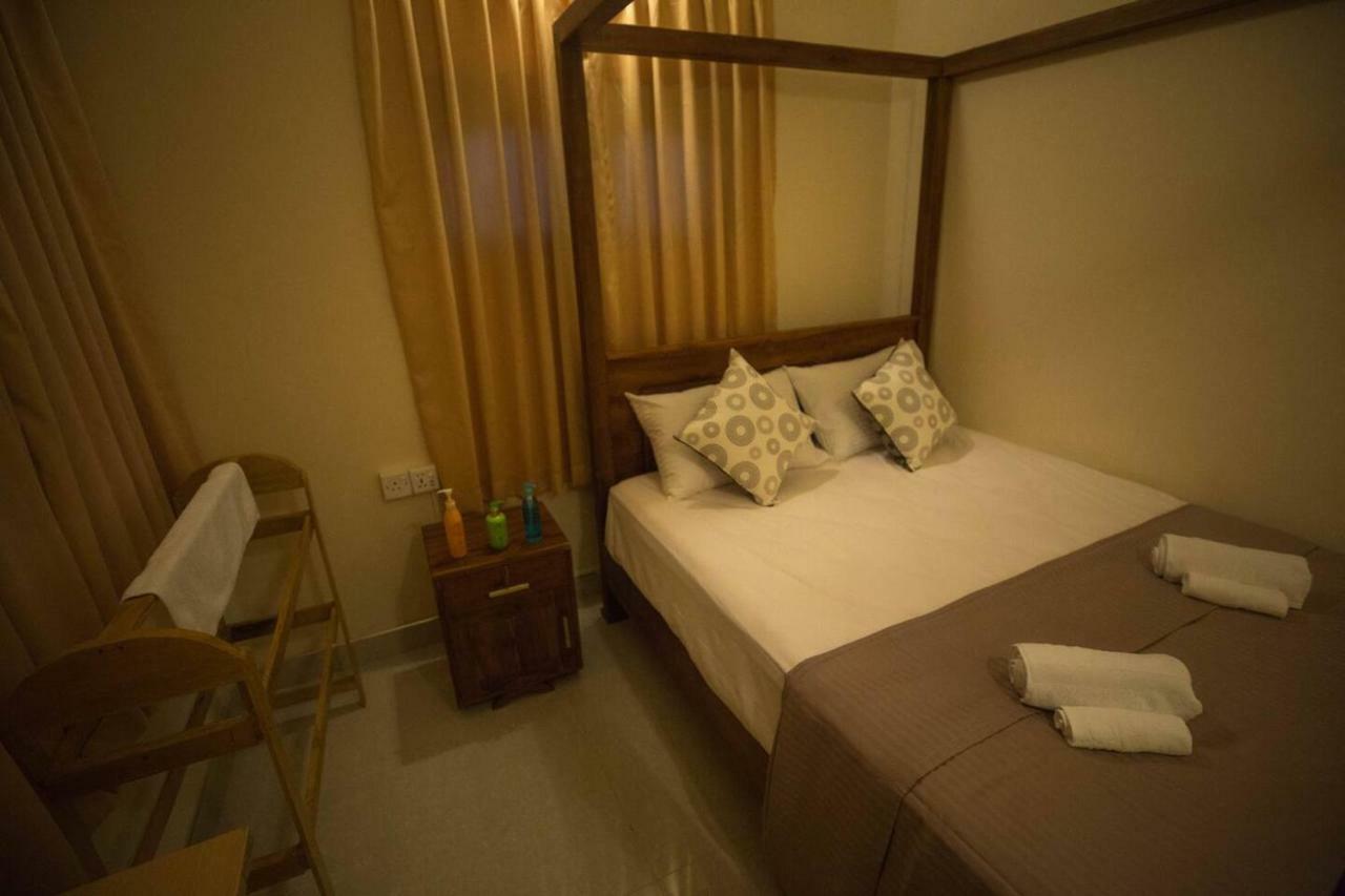 Neverbeen To Lagoon Town Apartment Batticaloa ภายนอก รูปภาพ