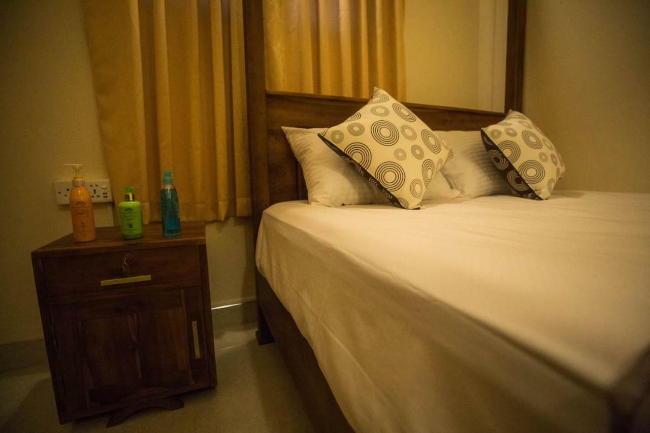 Neverbeen To Lagoon Town Apartment Batticaloa ภายนอก รูปภาพ